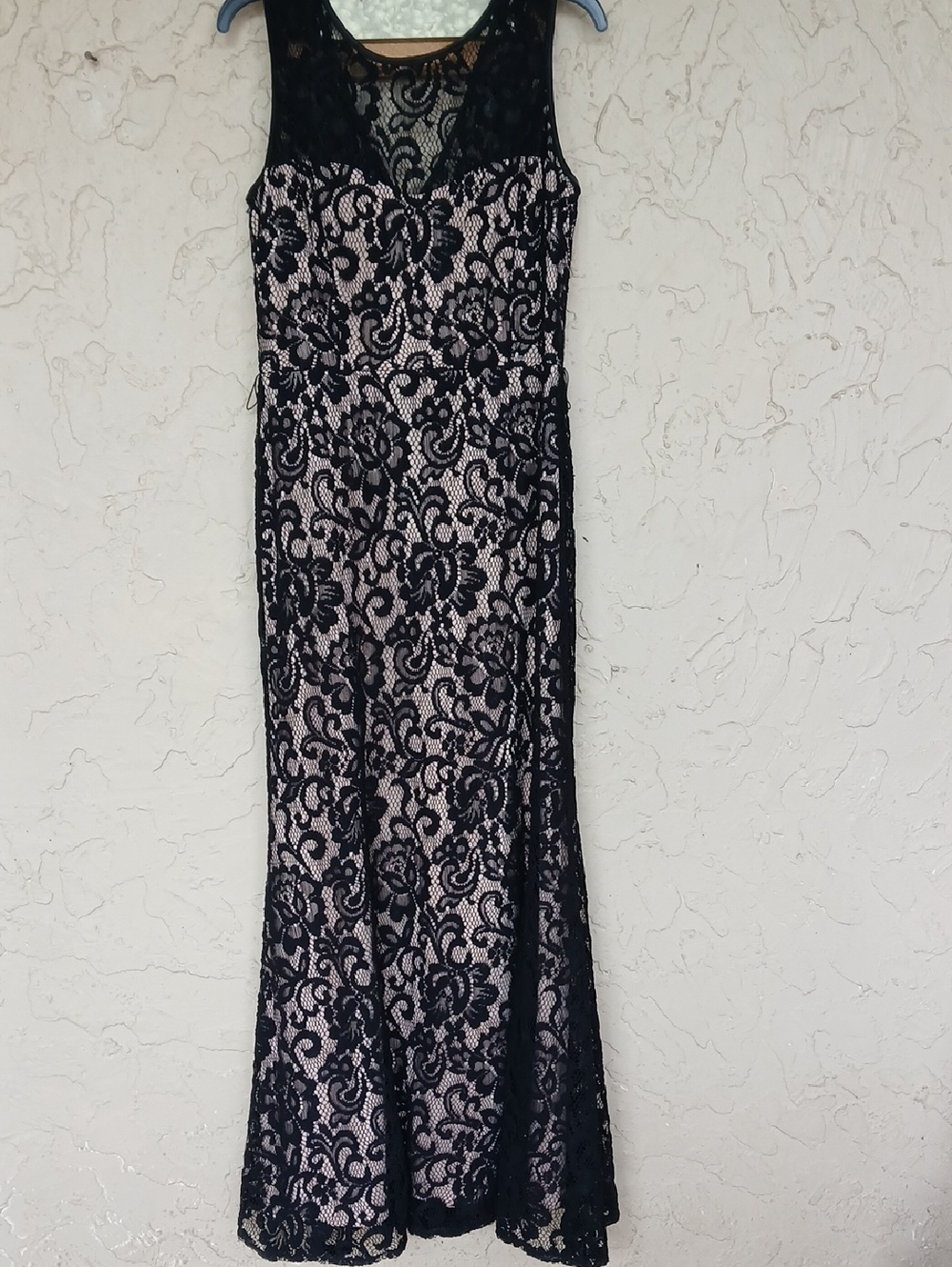 Betsy & Adam Black Lace Maxi Dress with Blush Lining